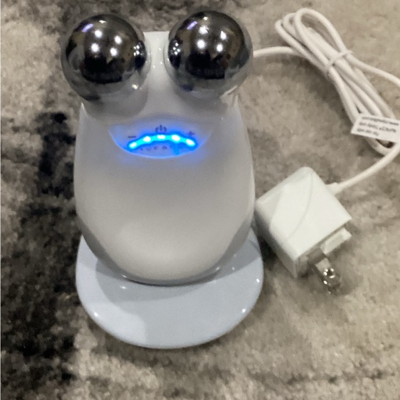 SOLD - Picture 3 of 11